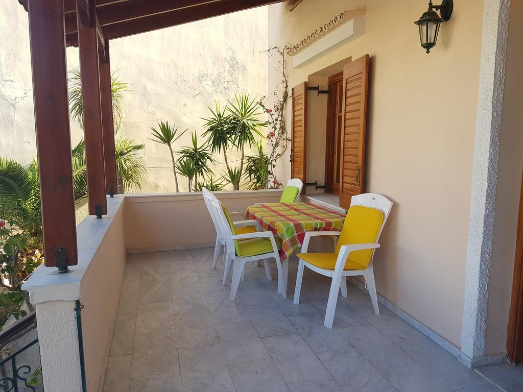 Nineta'S House Sea View Near The Airport Villa Artemida  Exterior photo